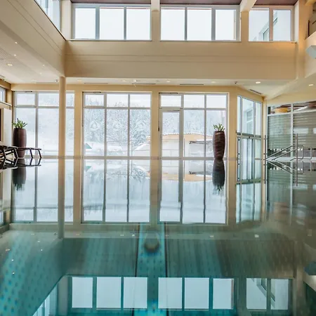 Optimamed Gesundheitsresort Weissenbach מלון 4*