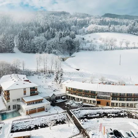 Optimamed Gesundheitsresort Weissenbach 4* Bad Weissenbach